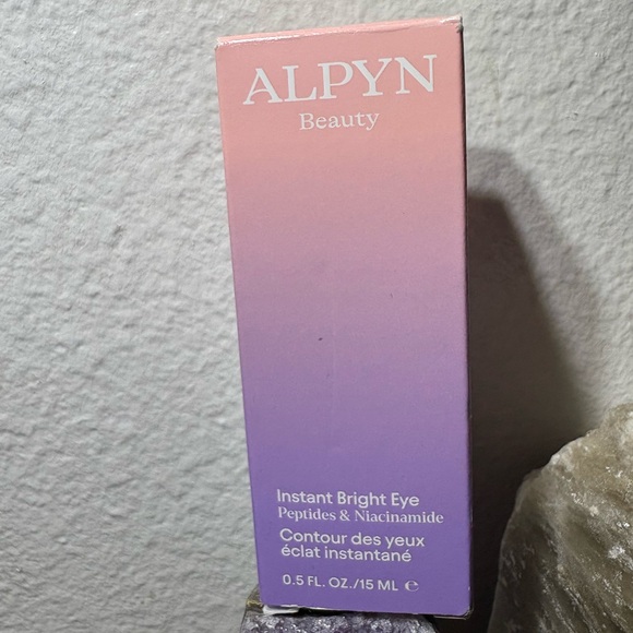 Alpyn Instant Bright Eye Cream - Picture 6 of 8